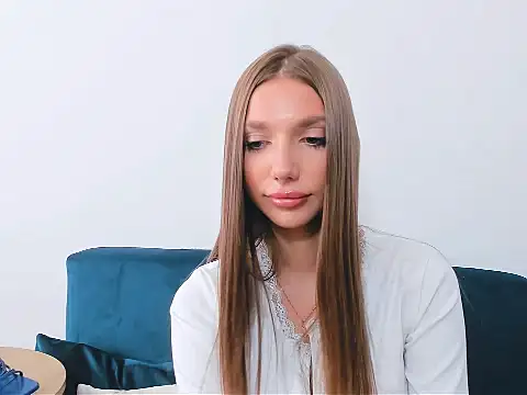 Snapshot of EmmaGorgeous chatting on September 28, 2025, 1:18 pm EmmaGorgeous online show from September 28, 2025, 1:18 pm