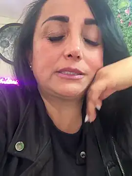 hotadhara01 online show from February 4, 2026, 6:03 pm