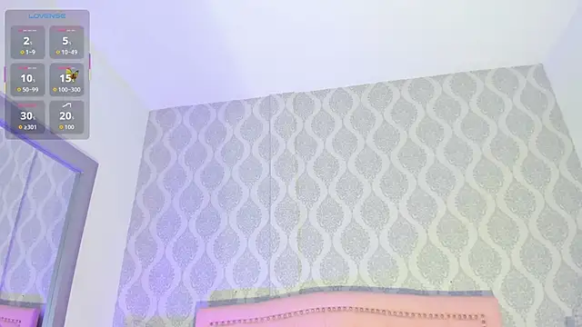 OnlyGia online show from November 18, 2025, 7:50 pm