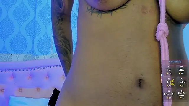 Snapshot of OnlyGia chatting on September 30, 2025, 7:42 pm OnlyGia online show from September 30, 2025, 7:42 pm