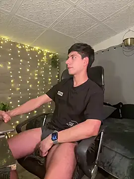 Snapshot of jim_dj chatting on February 8, 2026, 11:24 pm jim dj online show from February 8, 2026, 11:24 pm