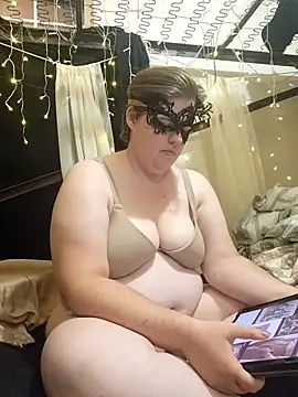 VeiledMuse online show from September 30, 2025, 1:11 am