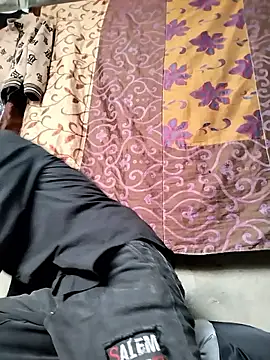 Snapshot of Tussi-amor chatting on September 22, 2025, 1:50 pm Tussi-amor online show from September 22, 2025, 1:50 pm