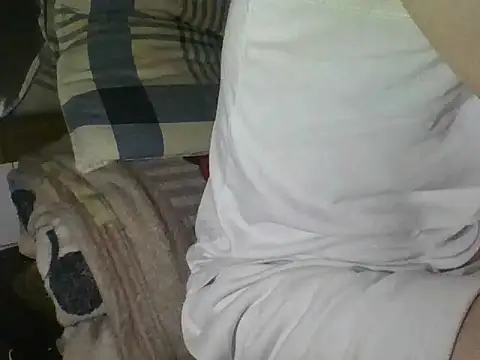 malacobi0 online show from January 17, 2026, 4:10 pm