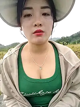 Snapshot of asian_2k chatting on September 22, 2025, 2:06 am asian 2k online show from September 22, 2025, 2:06 am