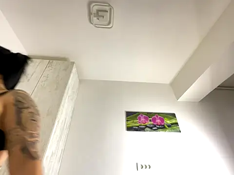 Snapshot of BlueEyes_BB chatting on November 24, 2025, 3:45 pm BlueEyes BB online show from November 24, 2025, 3:45 pm