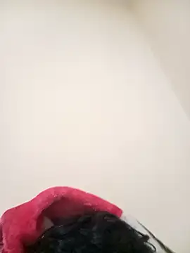 7awaY04 online show from October 17, 2025, 11:45 am