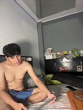 Kailertwink online show from May 23, 2026, 3:38 am