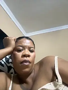 THICKBUNNYCHICKxxx online show from October 14, 2025, 10:09 pm