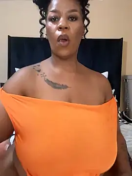 THICKBUNNYCHICKxxx online show from February 20, 2026, 10:39 am