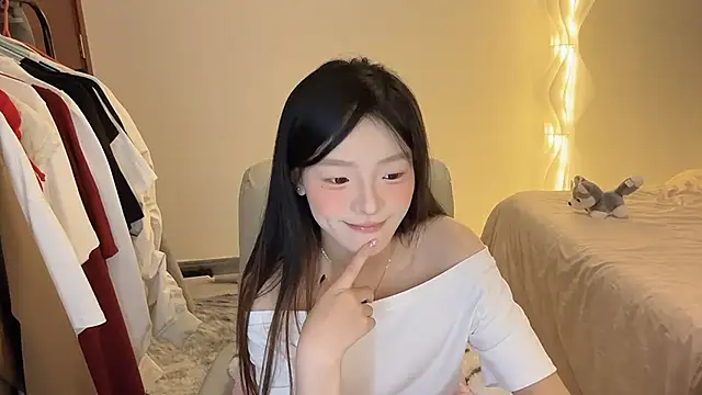 Robin-o3 online show from November 15, 2025, 2:54 pm