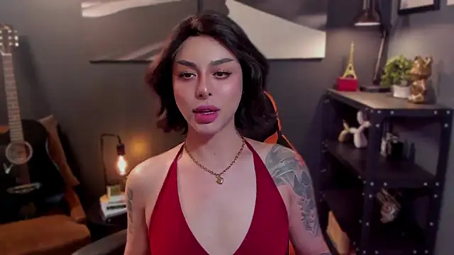 Snapshot of LUNACOCKSLAYER chatting on October 3, 2025, 5:36 pm LUNACOCKSLAYER online show from October 3, 2025, 5:36 pm