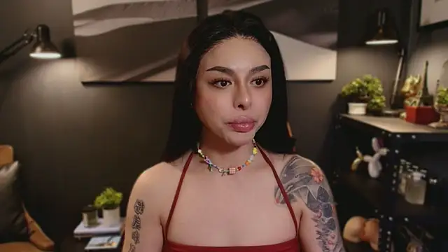 Snapshot of LUNACOCKSLAYER chatting on October 15, 2025, 11:46 pm LUNACOCKSLAYER online show from October 15, 2025, 11:46 pm