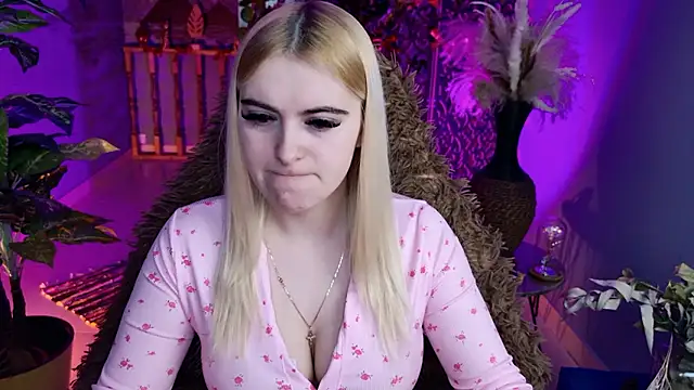 Stef Nicks online show from March 9, 2026, 9:02 am