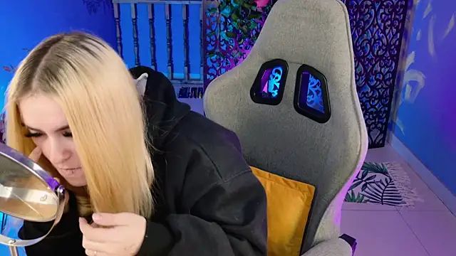 Snapshot of Stef_Nicks chatting on September 29, 2025, 5:25 am Stef Nicks online show from September 29, 2025, 5:25 am