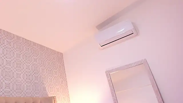 Snapshot of SuccubusDolly chatting on October 30, 2025, 8:28 pm SuccubusDolly online show from October 30, 2025, 8:28 pm