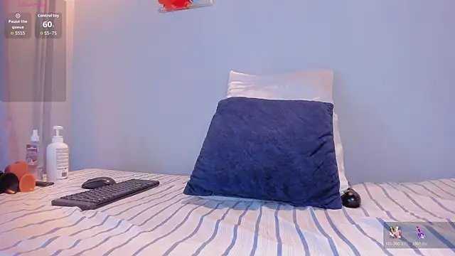 Violet horny05 online show from November 6, 2025, 7:29 pm