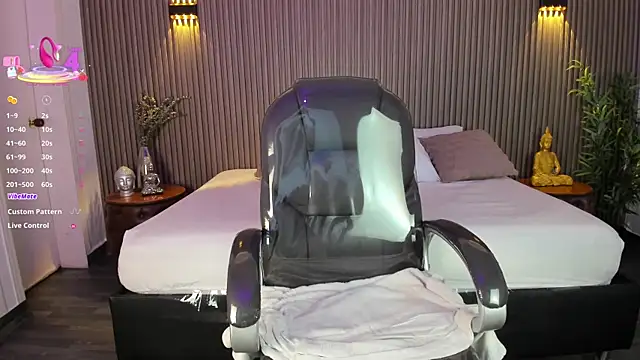 Snapshot of SloanyClark chatting on October 12, 2025, 1:01 pm SloanyClark online show from October 12, 2025, 1:01 pm