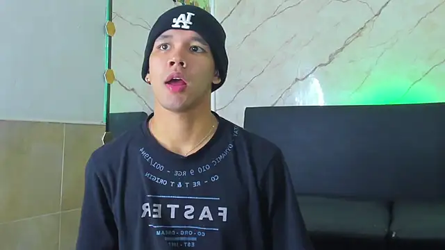 Snapshot of jeremytonner chatting on September 30, 2025, 6:25 pm jeremytonner online show from September 30, 2025, 6:25 pm