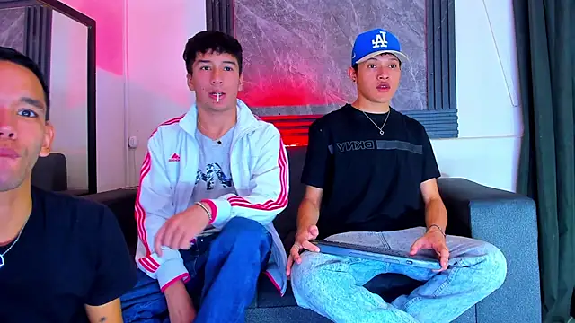 Snapshot of jeremytonner chatting on September 22, 2025, 3:45 am jeremytonner online show from September 22, 2025, 3:45 am