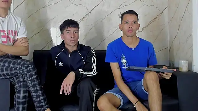 Snapshot of jeremytonner chatting on September 17, 2025, 7:49 pm jeremytonner online show from September 17, 2025, 7:49 pm