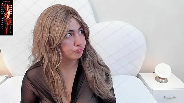 Snapshot of Madii_smith chatting on October 30, 2025, 12:47 pm Madii smith online show from October 30, 2025, 12:47 pm