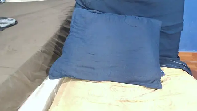 Snapshot of kalii_rosse chatting on October 25, 2025, 3:06 am kalii rosse online show from October 25, 2025, 3:06 am