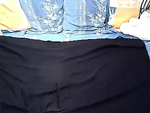 xxhottinybabe online show from March 13, 2026, 2:05 am