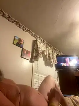 pussluver420 online show from October 8, 2025, 2:35 am