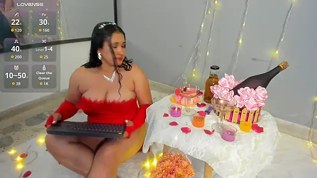 Snapshot of amanda_noir chatting on September 27, 2025, 3:01 am amanda noir online show from September 27, 2025, 3:01 am