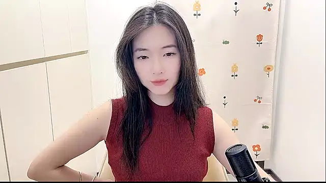 Snapshot of Rosalind_xixi chatting on October 4, 2025, 11:56 am Rosalind xixi online show from October 4, 2025, 11:56 am