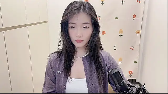 Snapshot of Rosalind_xixi chatting on September 20, 2025, 9:36 am Rosalind xixi online show from September 20, 2025, 9:36 am