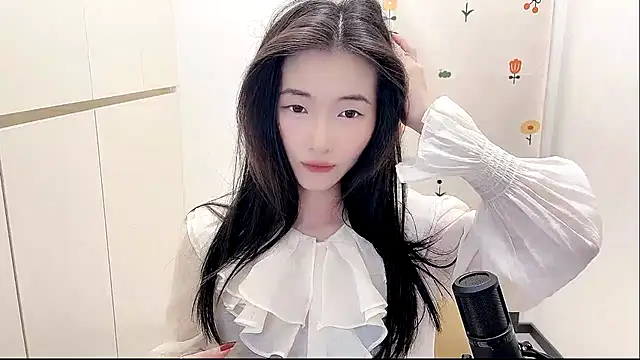 Snapshot of Rosalind_xixi chatting on October 8, 2025, 11:23 am Rosalind xixi online show from October 8, 2025, 11:23 am