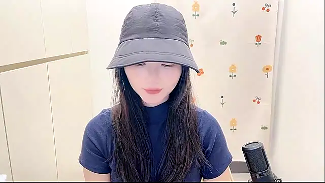 Snapshot of Rosalind_xixi chatting on October 7, 2025, 1:39 am Rosalind xixi online show from October 7, 2025, 1:39 am