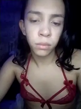 Snapshot of LunaMell chatting on October 17, 2025, 1:35 pm LunaMell online show from October 17, 2025, 1:35 pm