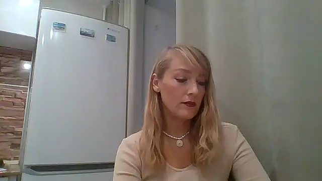 Snapshot of Vexxaa chatting on November 22, 2025, 11:53 am Vexxaa online show from November 22, 2025, 11:53 am