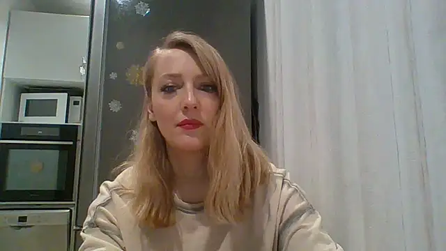 Snapshot of Vexxaa chatting on February 10, 2026, 4:50 pm Vexxaa online show from February 10, 2026, 4:50 pm