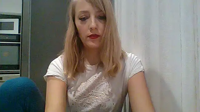 Snapshot of Vexxaa chatting on February 22, 2026, 4:19 pm Vexxaa online show from February 22, 2026, 4:19 pm