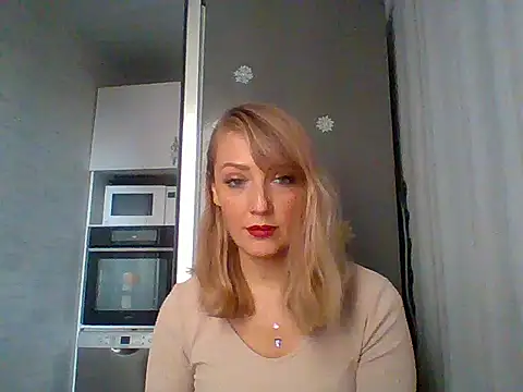 Snapshot of Vexxaa chatting on December 19, 2025, 11:45 am Vexxaa online show from December 19, 2025, 11:45 am