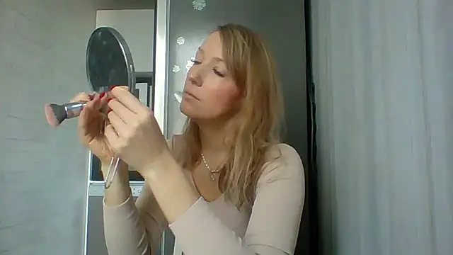 Snapshot of Vexxaa chatting on February 11, 2026, 7:52 am Vexxaa online show from February 11, 2026, 7:52 am