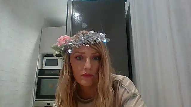 Snapshot of Vexxaa chatting on December 20, 2025, 2:31 pm Vexxaa online show from December 20, 2025, 2:31 pm