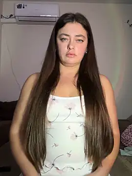 Snapshot of Waviii chatting on November 27, 2025, 10:21 pm Waviii online show from November 27, 2025, 10:21 pm