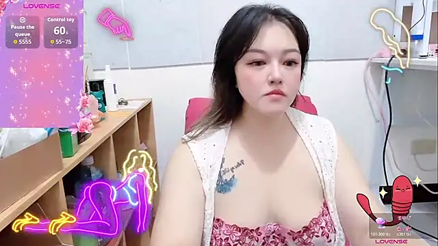 bee baby online show from October 27, 2025, 1:01 pm