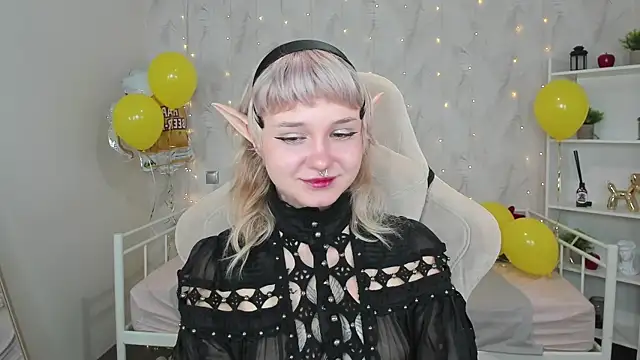 Tori Cutie online show from October 4, 2025, 12:12 am