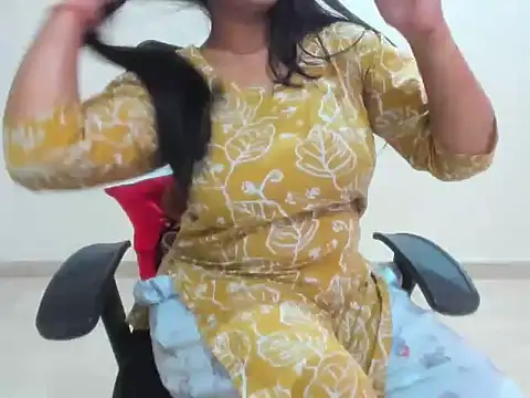 Hina Chaudhary online show from April 17, 2026, 6:16 am