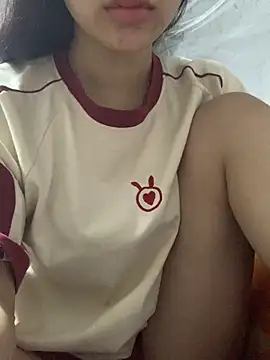 Snapshot of Nguyenha11 chatting on October 22, 2025, 2:22 am Nguyenha11 online show from October 22, 2025, 2:22 am