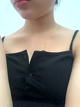 Snapshot of Nguyenha11 chatting on September 20, 2025, 6:29 am Nguyenha11 online show from September 20, 2025, 6:29 am