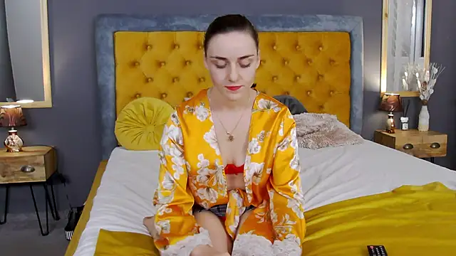 Snapshot of Jessica_White_ chatting on October 17, 2025, 4:05 am Jessica White  online show from October 17, 2025, 4:05 am