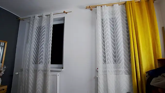 Snapshot of Jessica_White_ chatting on October 9, 2025, 4:02 am Jessica White  online show from October 9, 2025, 4:02 am