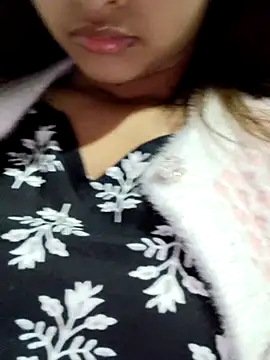 sana-5 online show from November 12, 2025, 2:21 pm